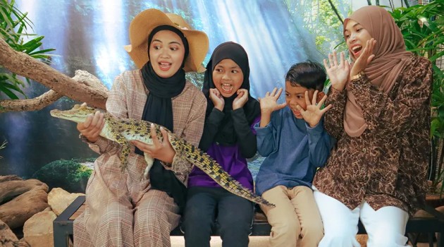 Langkawi Crocodile Adventure Land for Snack Bite Combo